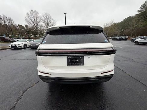 New 2026 Lincoln Nautilus Premier w/ Jet Appearance Package image 8