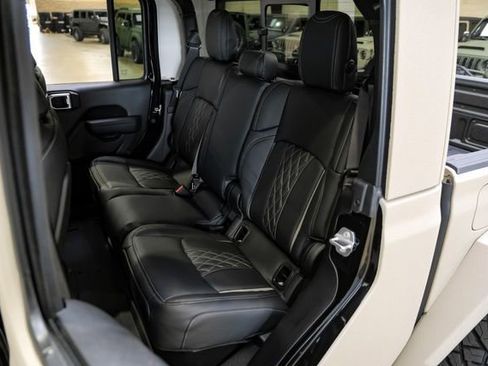 Used 2025 Jeep Gladiator Rubicon w/ Safety Group image 80