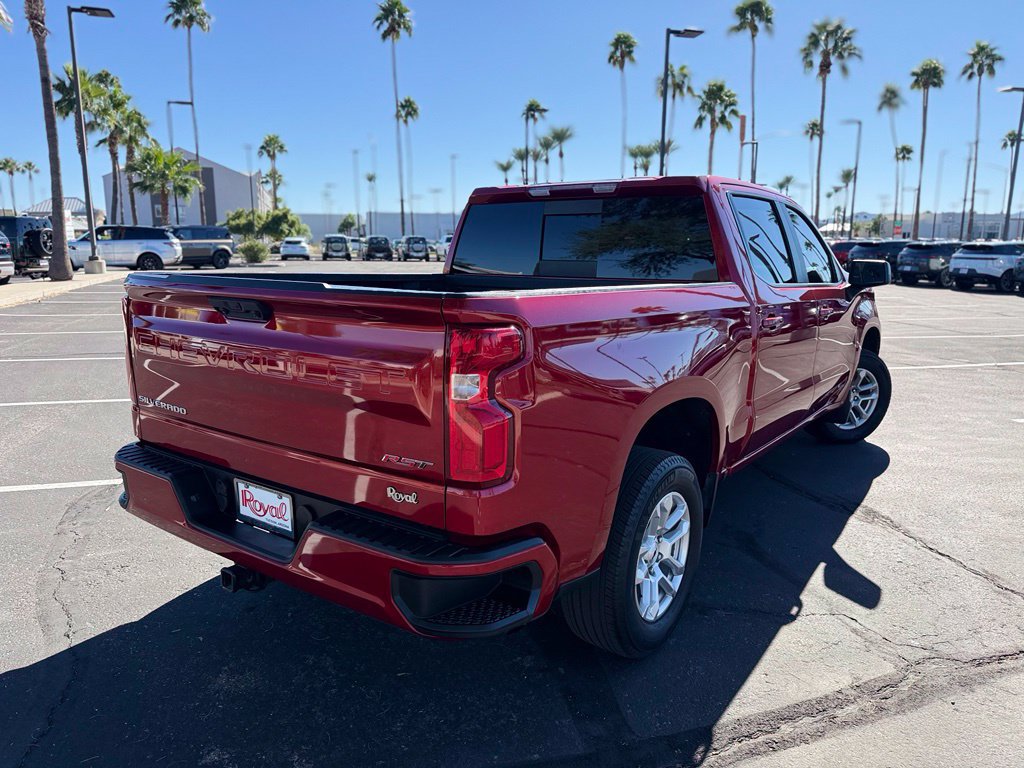 Used 2024 Chevrolet Silverado 1500 RST w/ Convenience Package II RWD image 3