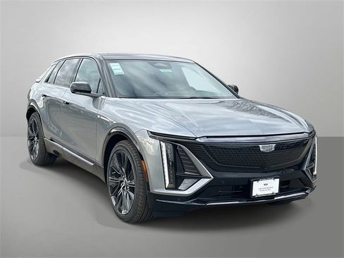 New 2026 Cadillac Lyriq Signature Sport image 13