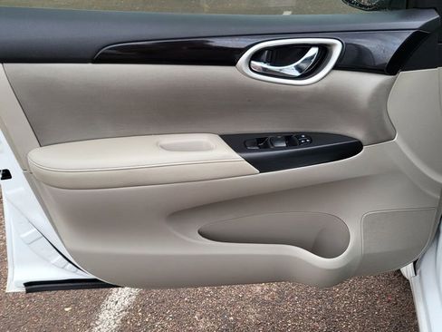 Used 2017 Nissan Sentra SV image 23