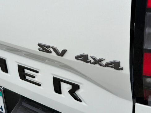 Used 2023 Nissan Frontier SV w/ SV Convenience Package AWD/4WD image 7