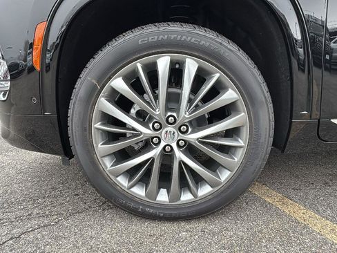 New 2026 Buick Enclave Avenir w/ Super Cruise Package image 9