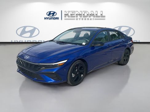 Certified 2026 Hyundai Elantra Sport FWD image 3
