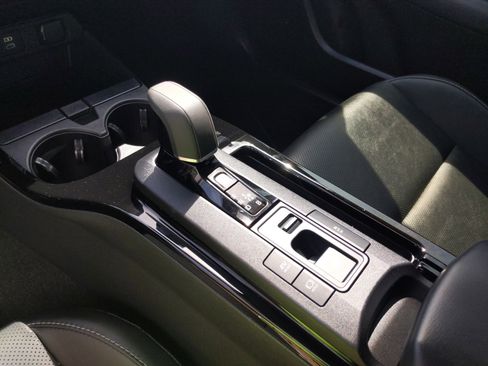 Used 2024 Toyota Prius XLE image 24