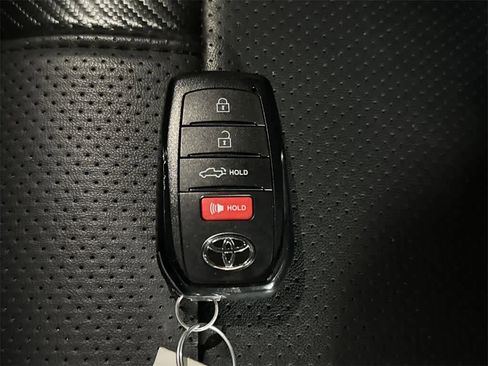 Used 2025 Toyota Tundra SR image 28