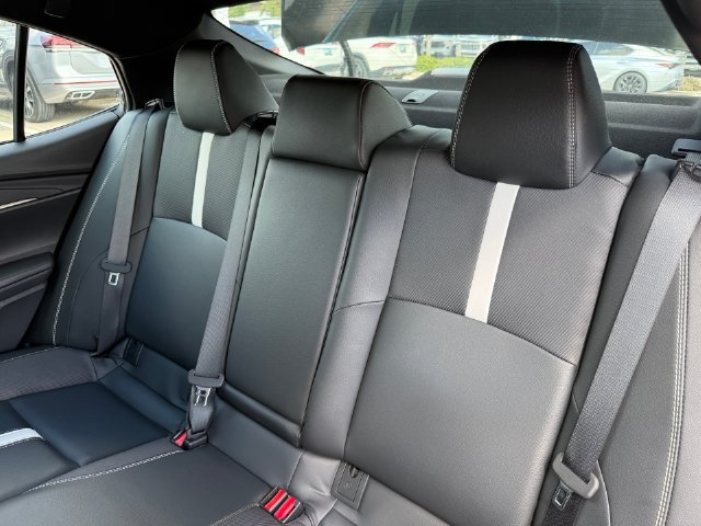 Used 2026 Toyota Camry SE FWD image 28