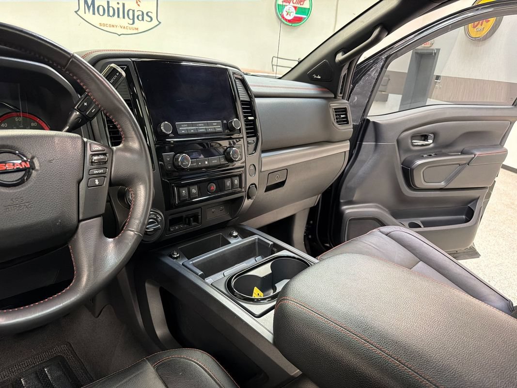 Used 2021 Nissan Titan PRO-4X w/ Pro-4x Convenience Package AWD/4WD image 29