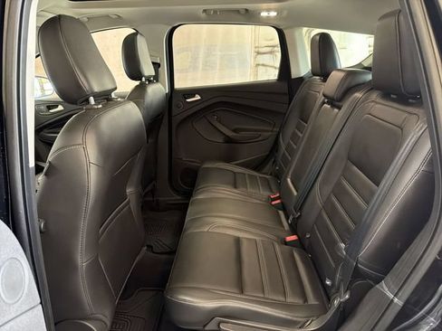 Used 2019 Ford Escape Titanium AWD/4WD image 24