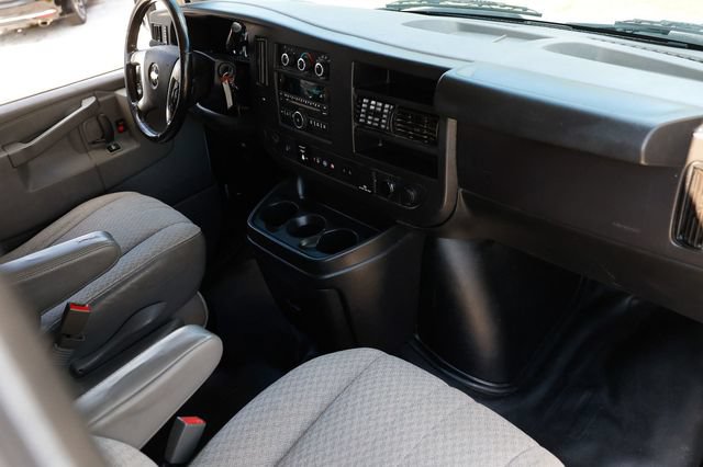 Used 2019 Chevrolet Express 3500 LT w/ LT Preferred Equipment Group RWD image 21