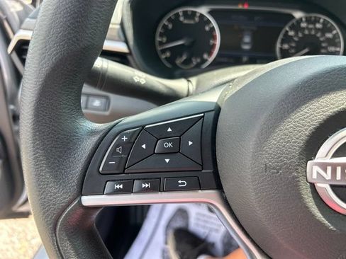 Used 2024 Nissan Altima 2.5 SV FWD image 18