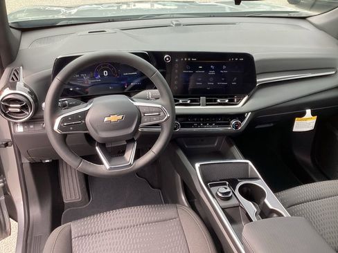 New 2026 Chevrolet Equinox LT FWD image 15