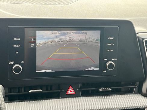 Used 2025 Kia Sportage LX FWD image 24