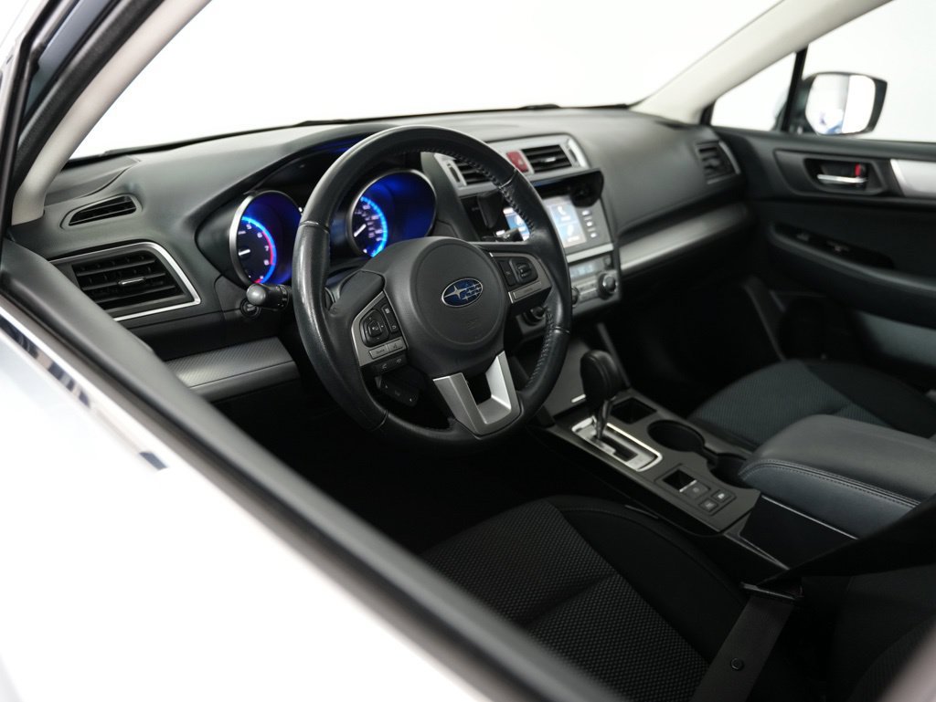 Used 2016 Subaru Outback 2.5i Premium AWD/4WD image 6