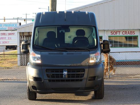 Used 2018 RAM ProMaster 2500 image 2
