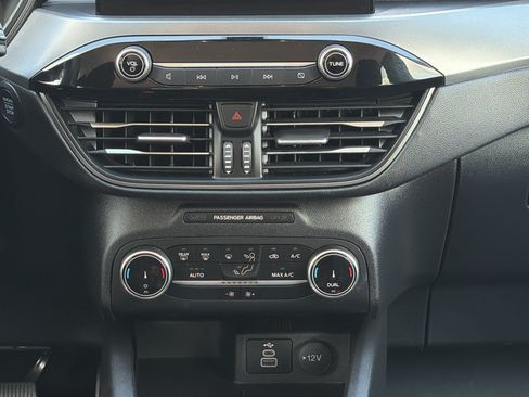 Used 2025 Ford Escape Active FWD image 17