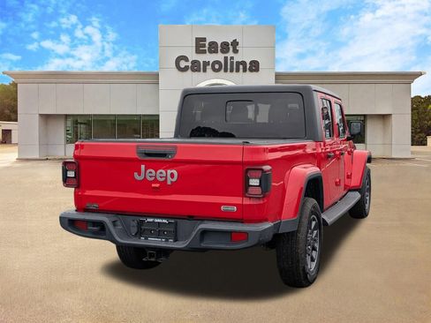 Used 2020 Jeep Gladiator Overland image 3