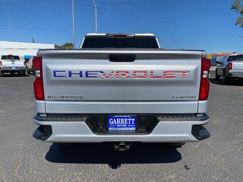 Used 2022 Chevrolet Silverado 1500 Custom w/ Safety Confidence Package image 18