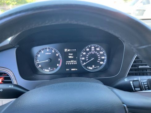 Used 2017 Hyundai Sonata Limited w/ Tech Package 03 FWD image 11