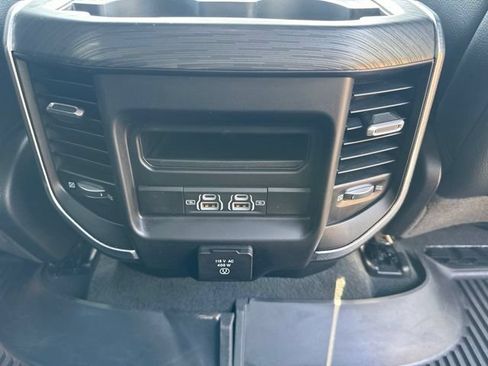 Used 2023 RAM 1500 Laramie AWD/4WD image 32