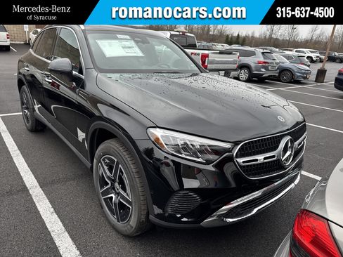 Used 2026 Mercedes-Benz GLC 300 4MATIC image 1