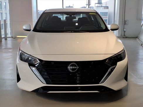 Used 2025 Nissan Sentra SV w/ All-Weather Package image 2