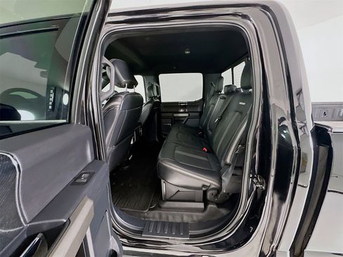 Used 2022 Ford F350 Platinum w/ FX4 Off-Road Package image 26
