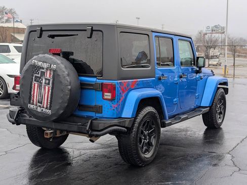 Used 2016 Jeep Wrangler Unlimited Sahara image 6