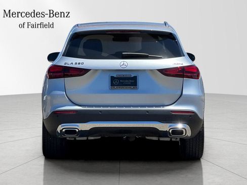 Certified 2025 Mercedes-Benz GLA 250 4MATIC image 8