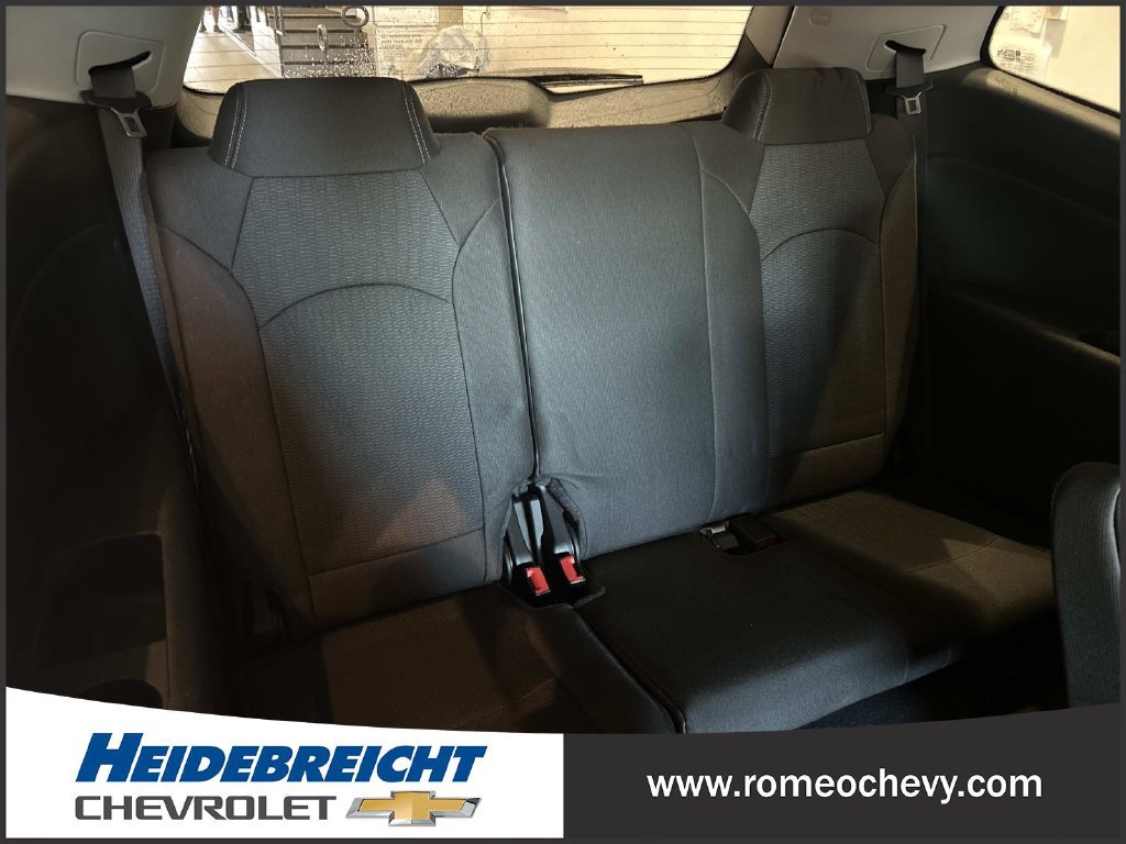 Used 2017 Chevrolet Traverse LT w/ Style and Technology Package AWD/4WD image 37