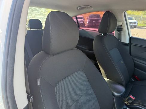 Used 2017 Kia Forte LX image 25