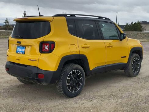 Used 2023 Jeep Renegade Trailhawk image 8