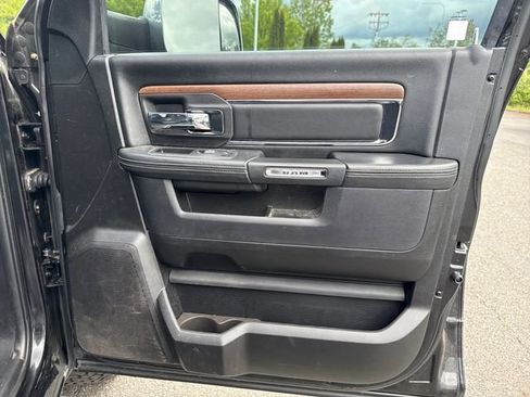 Used 2016 RAM 1500 Laramie w/ Convenience Group AWD/4WD image 21