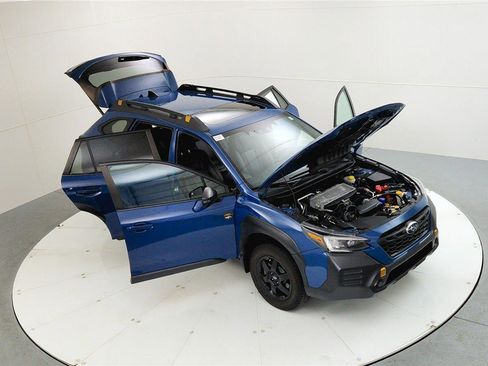 Used 2023 Subaru Outback Wilderness image 14