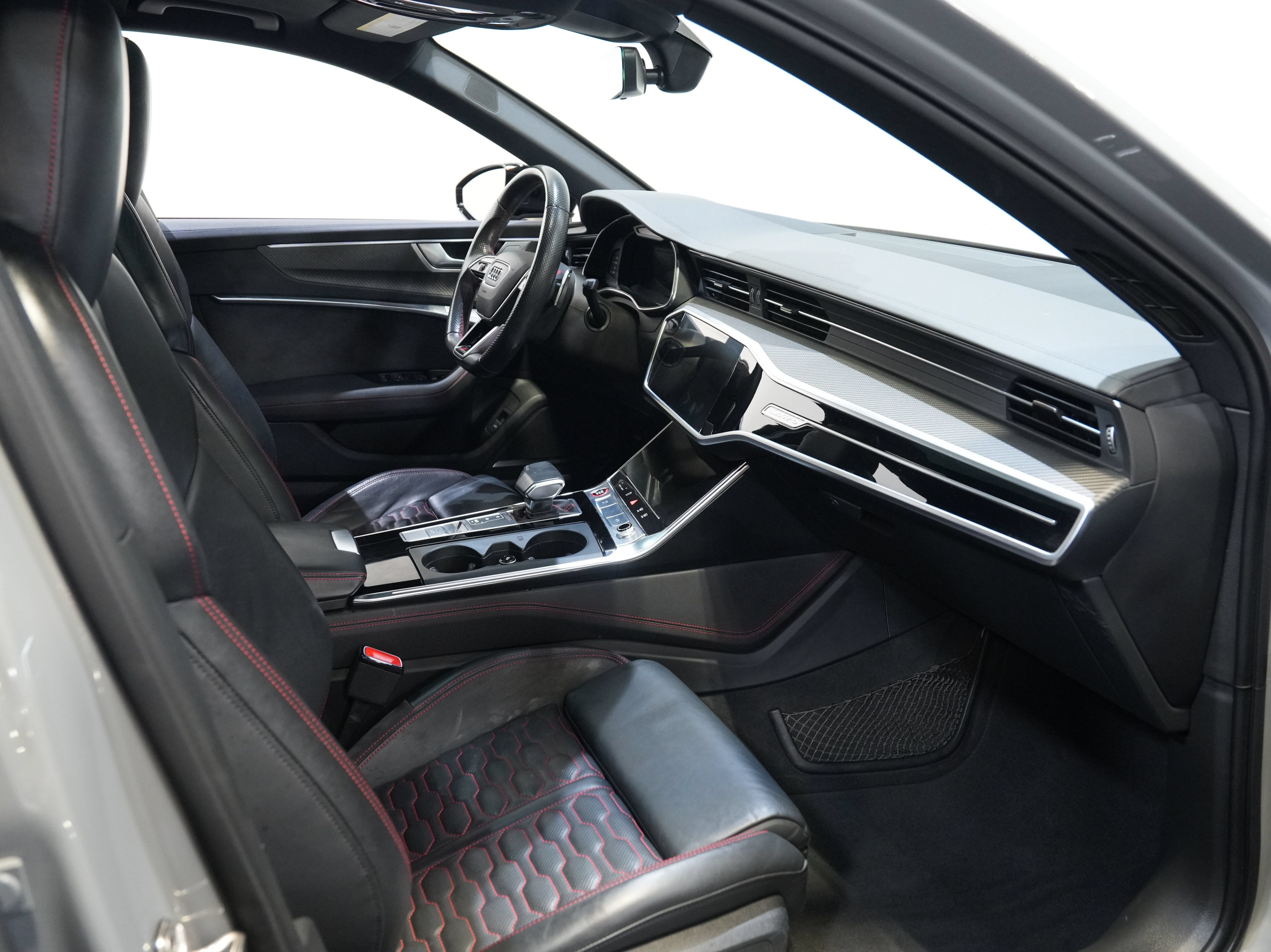 Used 2022 Audi RS 6 AWD/4WD image 35