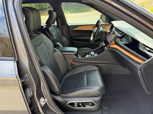 Used 2023 Jeep Grand Cherokee L Summit image 26