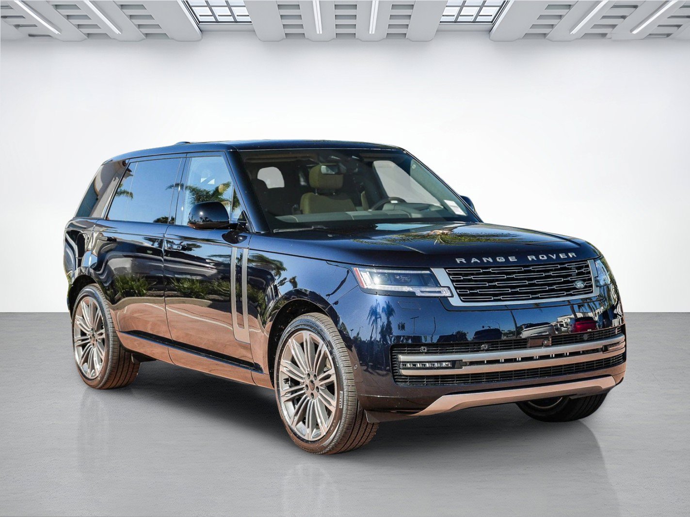 New 2026 Land Rover Range Rover Long Wheelbase SE AWD/4WD image 3