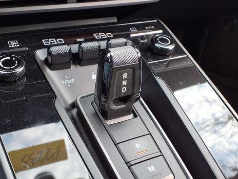 Used 2023 Porsche 911 Carrera image 13