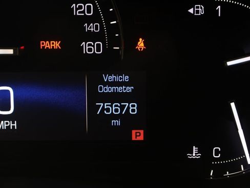 Used 2017 Cadillac XT5 Luxury w/ Driver Awareness Package image 36