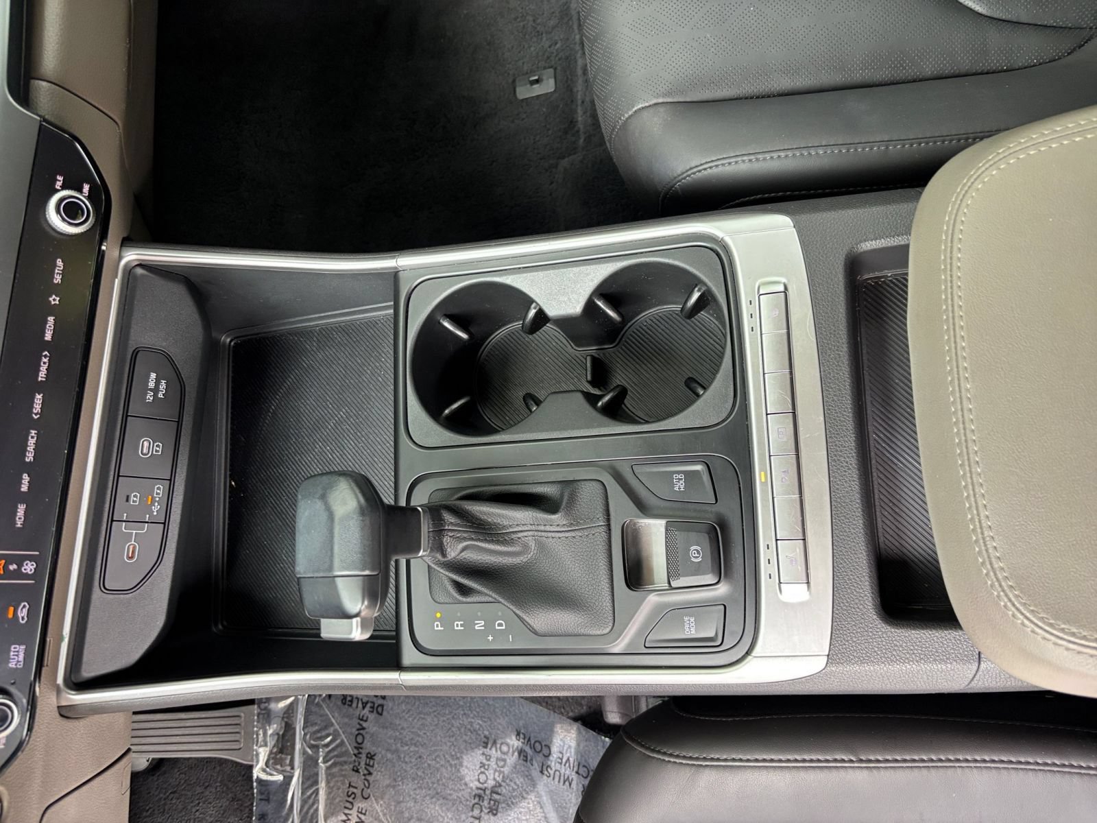 Used 2026 Kia Carnival FWD image 43