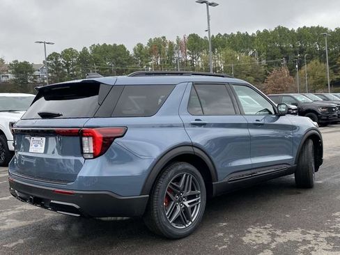New 2026 Ford Explorer ST-Line w/ ST-Line Street Pack image 3