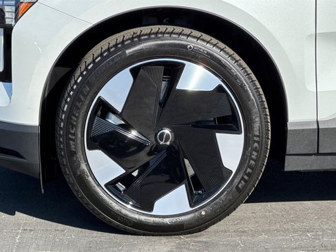 New 2026 Volvo EX30 Plus image 24