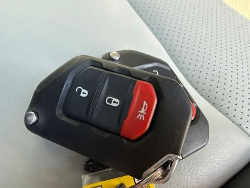Used 2024 Jeep Wrangler Unlimited Sport AWD/4WD image 15