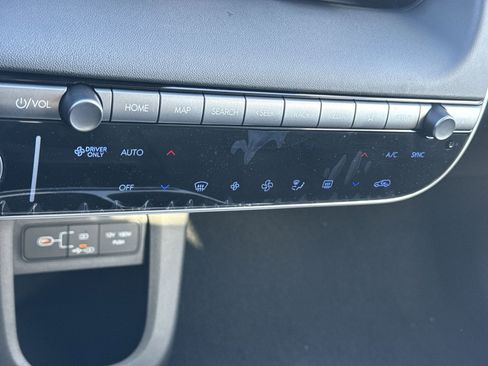 New 2025 Hyundai Ioniq 5 SEL image 21