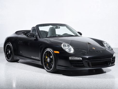 Used 2011 Porsche 911 Carrera GTS RWD image 8