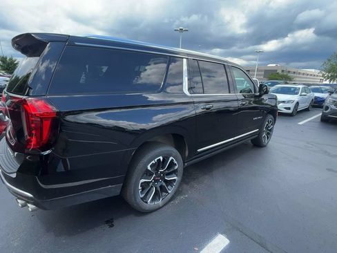 Used 2023 GMC Yukon XL Denali w/ LPO, Floor Liner Package AWD/4WD image 7