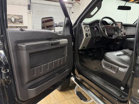 Used 2015 Ford F250 Lariat AWD/4WD image 12