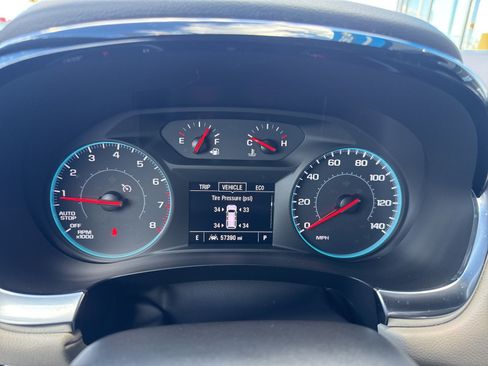 Used 2022 Chevrolet Traverse LS image 32