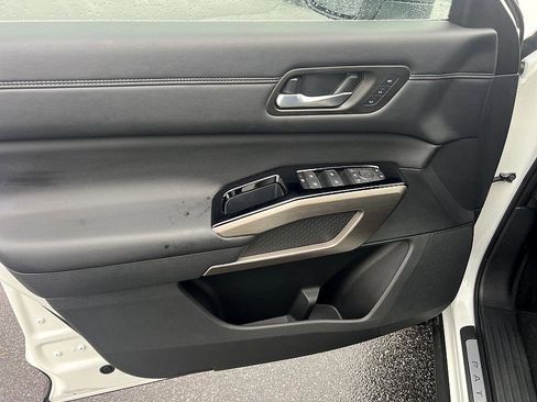 Certified 2024 Nissan Pathfinder Platinum w/ Cargo Package image 20