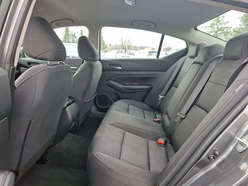 Certified 2022 Nissan Altima 2.5 SV image 10